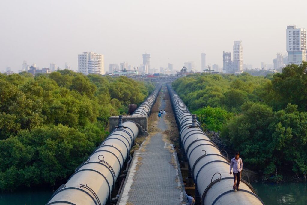 Mumbai pipes
